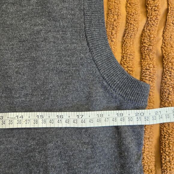 Hart Schaffner Marx Men Prep Academia Gray Extra Fine Merino Wool Sweater Vest M - Picture 9 of 10